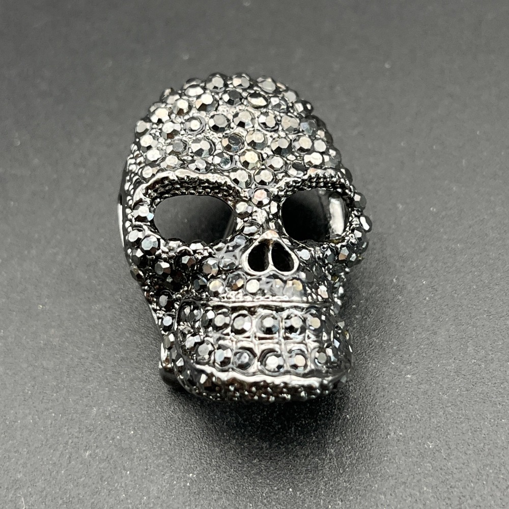 Skull‎ Rhinestones Bedazzled Black Lapel Hat Pin